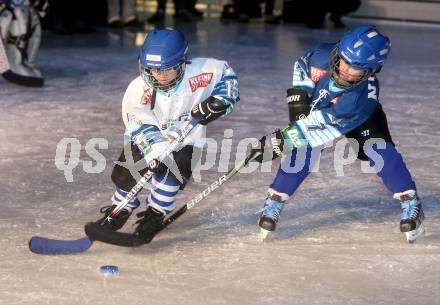 EBEL. Eishockey Bundesliga. Showtraining VSV am Rathausplatz in Villach.  Spiel der U8 Mannschaften. Nachwuchs. Villach, am 21.2.2014.
Foto: Kuess 


---
pressefotos, pressefotografie, kuess, qs, qspictures, sport, bild, bilder, bilddatenbank