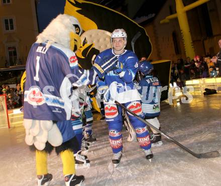 EBEL. Eishockey Bundesliga. Showtraining VSV am Rathausplatz in Villach.  Villi, Mario Lamoureux. Villach, am 21.2.2014.
Foto: Kuess 


---
pressefotos, pressefotografie, kuess, qs, qspictures, sport, bild, bilder, bilddatenbank