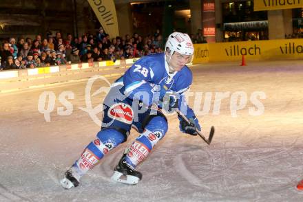 EBEL. Eishockey Bundesliga. Showtraining VSV am Rathausplatz in Villach.  Marius Goehringer. Villach, am 21.2.2014.
Foto: Kuess 


---
pressefotos, pressefotografie, kuess, qs, qspictures, sport, bild, bilder, bilddatenbank