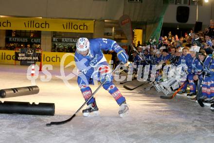 EBEL. Eishockey Bundesliga. Showtraining VSV am Rathausplatz in Villach.  Benjamin Petrik. Villach, am 21.2.2014.
Foto: Kuess 


---
pressefotos, pressefotografie, kuess, qs, qspictures, sport, bild, bilder, bilddatenbank