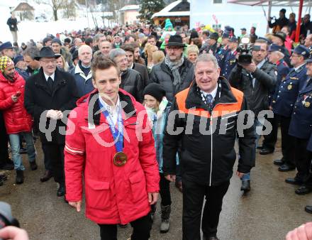 Schi Alpin. Empfang Abfahrtsolympiasieger Matthias Mayer.  Festzug, Matthias Mayer.  Afritz, am 22.2.2014.
Foto: Kuess
---
pressefotos, pressefotografie, kuess, qs, qspictures, sport, bild, bilder, bilddatenbank