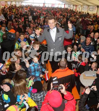 Schi Alpin. Empfang Abfahrtsolympiasieger Matthias Mayer.  Matthias Mayer, Fans.  Afritz, am 22.2.2014.
Foto: Kuess
---
pressefotos, pressefotografie, kuess, qs, qspictures, sport, bild, bilder, bilddatenbank