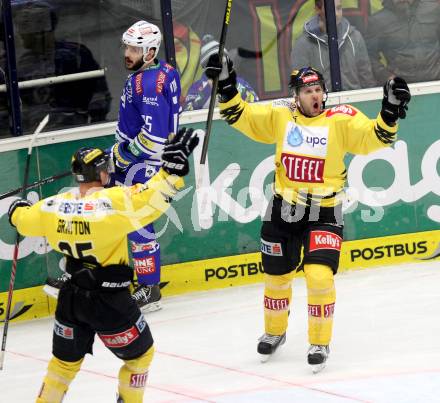 EBEL. Eishockey Bundesliga. EC VSV gegen UPC Vienna Capitals. Torjubel Francois Fortier, Benoit Gratton  (Vienna). Villach, am 28.2.2014.
Foto: Kuess 


---
pressefotos, pressefotografie, kuess, qs, qspictures, sport, bild, bilder, bilddatenbank