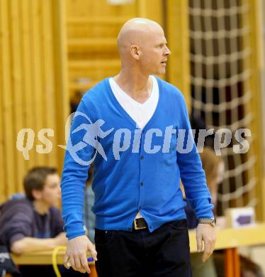 Basketball 2. Bundesliga. WSG Raiffeisem Radenthein gegen BK Mattersburg. Trainer Mike Coffin (Mattersburg). Radenthein, 1.3.2014.
Foto: Kuess

---
pressefotos, pressefotografie, kuess, qs, qspictures, sport, bild, bilder, bilddatenbank