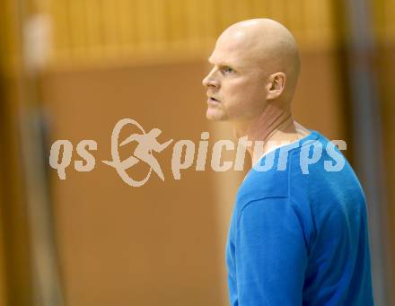 Basketball 2. Bundesliga. WSG Raiffeisem Radenthein gegen BK Mattersburg. Trainer Mike Coffin (Mattersburg). Radenthein, 1.3.2014.
Foto: Kuess

---
pressefotos, pressefotografie, kuess, qs, qspictures, sport, bild, bilder, bilddatenbank