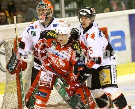 EBEL. Eishockey Bundesliga. KAC gegen HC TWK Innsbruck, Die Haie. John Lammers,  (KAC), Florian Stern (Innsbruck). Klagenfurt, am 2.3.2014.
Foto: Kuess 

---
pressefotos, pressefotografie, kuess, qs, qspictures, sport, bild, bilder, bilddatenbank