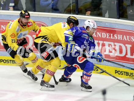 EBEL. Eishockey Bundesliga. EC VSV gegen UPC Vienna Capitals. Brock McBride, (VSV), Kris Beech  (Vienna). Villach, am 9.3.2014.
Foto: Kuess 


---
pressefotos, pressefotografie, kuess, qs, qspictures, sport, bild, bilder, bilddatenbank