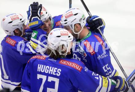 EBEL. Eishockey Bundesliga. EC VSV gegen UPC Vienna Capitals. Torjubel John Hughes, Derek Ryan, Scott Hotham (VSV). Villach, am 14.3.2014.
Foto: Kuess 


---
pressefotos, pressefotografie, kuess, qs, qspictures, sport, bild, bilder, bilddatenbank