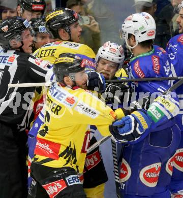 EBEL. Eishockey Bundesliga. EC VSV gegen UPC Vienna Capitals. Markus Peintner,  (VSV), Rafael Rotter (Vienna). Villach, am 14.3.2014.
Foto: Kuess 


---
pressefotos, pressefotografie, kuess, qs, qspictures, sport, bild, bilder, bilddatenbank