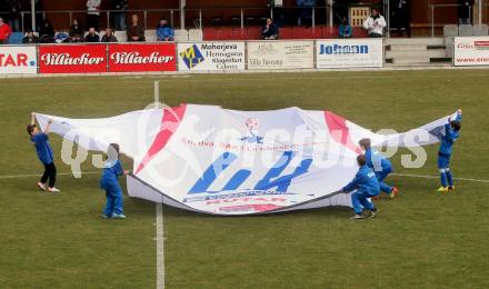 Fussball Regionalliga. SAK gegen Voecklamarkt.  Ueberdimemsioniertes Spielerdress. Nachwuchsspieler des SAK. Welzenegg, amm 15.3.2014.
Foto: Kuess
---
pressefotos, pressefotografie, kuess, qs, qspictures, sport, bild, bilder, bilddatenbank