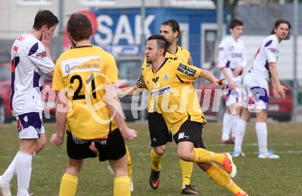 Fussball Regionalliga. SAK gegen Voecklamarkt. Torjubel Edin Ibrahimovic (Voecklamarkt). Welzenegg, amm 15.3.2014.
Foto: Kuess
---
pressefotos, pressefotografie, kuess, qs, qspictures, sport, bild, bilder, bilddatenbank