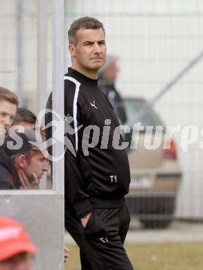 Fussball Regionalliga. SAK gegen Voecklamarkt.  Trainer Thomas Hofer  (Voecklamarkt). Welzenegg, amm 15.3.2014.
Foto: Kuess
---
pressefotos, pressefotografie, kuess, qs, qspictures, sport, bild, bilder, bilddatenbank