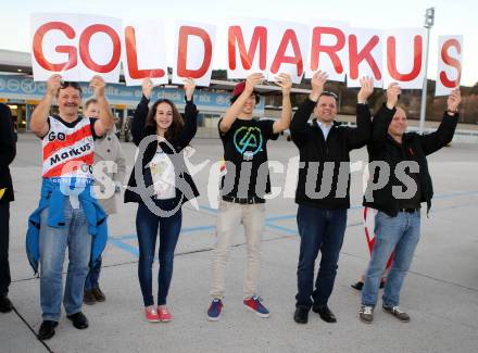 Behindertensport. Paralympics. Empfang Doppelgoldmedaillengewinner Markus Salcher.  Fans. Klagenfurt, am 17.3.2014.
Foto: Kuess
---
pressefotos, pressefotografie, kuess, qs, qspictures, sport, bild, bilder, bilddatenbank