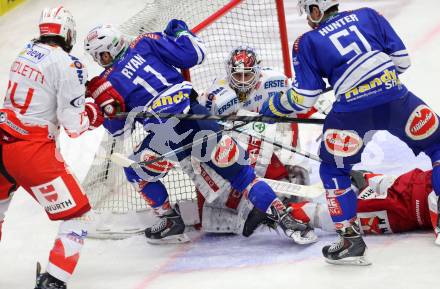 EBEL. Eishockey Bundesliga. EC VSV gegen HCB Suedtirol. Derek Ryan,  (VSV), Eric HUnter, Jaroslav Huebl (Bozen). Villach, am 25.3.2014.
Foto: Kuess 


---
pressefotos, pressefotografie, kuess, qs, qspictures, sport, bild, bilder, bilddatenbank