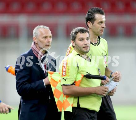 Fussball Regionalliga. SK Austria Klagenfurt gegen VSV. Trainer Peter Hrstic, (VSV), Schiedsrichter Assistent Harald Spoeck, Schiedsrichter Guenter Messner . Klagenfurt, 28.3.2014.
Foto: Kuess
---
pressefotos, pressefotografie, kuess, qs, qspictures, sport, bild, bilder, bilddatenbank