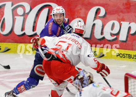 EBEL. Eishockey Bundesliga. EC VSV gegen HCB Suedtirol. Derek Ryan,  (VSV),  Joseph Charlebois (Bozen). Villach, am 30.3.2014.
Foto: Kuess 


---
pressefotos, pressefotografie, kuess, qs, qspictures, sport, bild, bilder, bilddatenbank