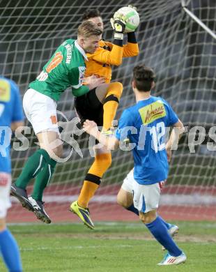 Fussball Regionalliga. VSV gegen Wallern. Martin Koller, (VSV), Philipp Haslgruber  (Wallern). Villach, 4.4.2014.
Foto: Kuess
---
pressefotos, pressefotografie, kuess, qs, qspictures, sport, bild, bilder, bilddatenbank