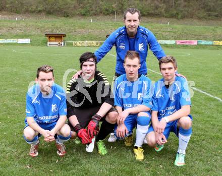 Fussball 2. Klasse D. Trainer Manfred Ploesch, Patrick Kueschnig, Kevin Pucher, Philipp Christian Kaimbacher, Thomas Tratar (Lavamuend). Lavamuend, am 5.4.1014.
Foto: Kuess
---
pressefotos, pressefotografie, kuess, qs, qspictures, sport, bild, bilder, bilddatenbank