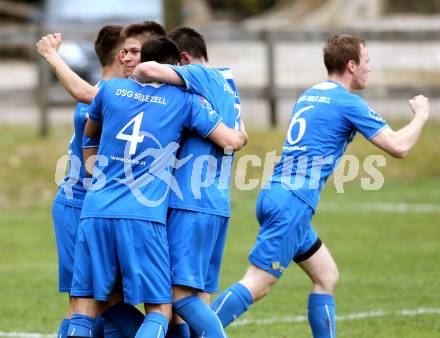 Fussball Unterliga Ost. DSG Sele Zell gegen KAC. Torjubel  (Zell). Zell Pfarre, am 6.4.2014.
Foto: Kuess
---
pressefotos, pressefotografie, kuess, qs, qspictures, sport, bild, bilder, bilddatenbank