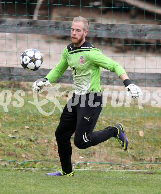 Fussball Unterliga Ost. DSG Sele Zell gegen KAC. Gregor David Ebner (KAC). Zell Pfarre, am 6.4.2014.
Foto: Kuess
---
pressefotos, pressefotografie, kuess, qs, qspictures, sport, bild, bilder, bilddatenbank