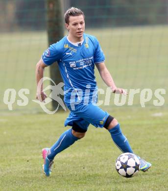 Fussball Unterliga Ost. DSG Sele Zell gegen KAC.  Peter Klancar (Zell). Zell Pfarre, am 6.4.2014.
Foto: Kuess
---
pressefotos, pressefotografie, kuess, qs, qspictures, sport, bild, bilder, bilddatenbank