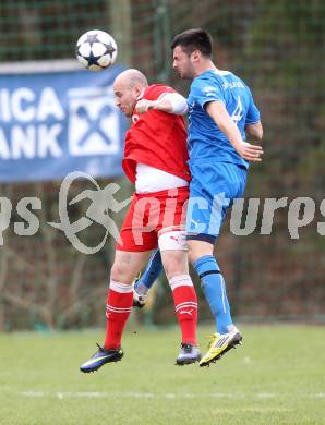 Fussball Unterliga Ost. DSG Sele Zell gegen KAC. Daniel Cumurdzic, (Zell),   Daniel Barrazutti (KAC). Zell Pfarre, am 6.4.2014.
Foto: Kuess
---
pressefotos, pressefotografie, kuess, qs, qspictures, sport, bild, bilder, bilddatenbank