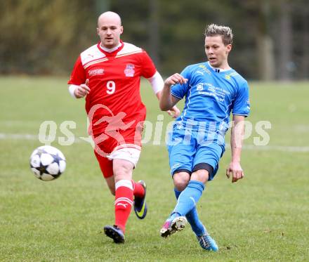 Fussball Unterliga Ost. DSG Sele Zell gegen KAC. Peter Klancar,  (Zell),  Daniel Barrazutti (KAC). Zell Pfarre, am 6.4.2014.
Foto: Kuess
---
pressefotos, pressefotografie, kuess, qs, qspictures, sport, bild, bilder, bilddatenbank