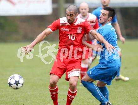 Fussball Unterliga Ost. DSG Sele Zell gegen KAC. Dragan Juric, (Zell), Erkara Ertuerk  (KAC). Zell Pfarre, am 6.4.2014.
Foto: Kuess
---
pressefotos, pressefotografie, kuess, qs, qspictures, sport, bild, bilder, bilddatenbank