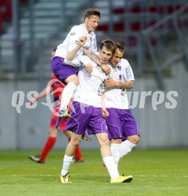 Fussball Regionalliga. SK Austria Klagenfurt gegen SAK. Torjubel Patrik Eler, Rajko Rep, Fabian Miesenboeck (Austria Klagenfurt). Klagenfurt, 11.4.2014.
Foto: Kuess
---
pressefotos, pressefotografie, kuess, qs, qspictures, sport, bild, bilder, bilddatenbank