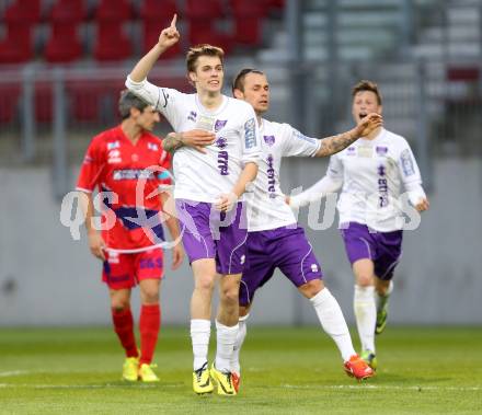 Fussball Regionalliga. SK Austria Klagenfurt gegen SAK. Torjubel Patrik Eler, Rajko Rep (Austria Klagenfurt). Klagenfurt, 11.4.2014.
Foto: Kuess
---
pressefotos, pressefotografie, kuess, qs, qspictures, sport, bild, bilder, bilddatenbank