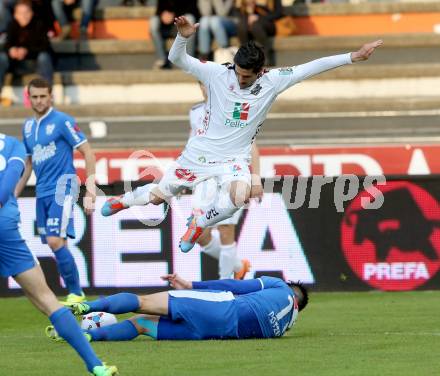 Fussball BUndesliga. RZ Pellets WAC gegen SV Scholz Groedig.  Jacobo,  (WAC), Marvin Potzmann (Groedig). Wolfsberg, am 12.4.2014.
Foto: Kuess

---
pressefotos, pressefotografie, kuess, qs, qspictures, sport, bild, bilder, bilddatenbank