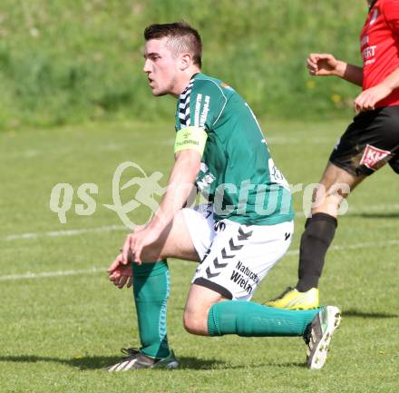 Fussball. Kaerntner Liga. Maria Saal gegen SV Feldkirchen/SV Oberglan. Mathias Regal (Feldkirchen). Maria Saal, 12.4.2014.
Foto: Kuess
---
pressefotos, pressefotografie, kuess, qs, qspictures, sport, bild, bilder, bilddatenbank