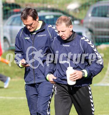 Fussball. Kaerntner Liga. Maria Saal gegen SV Feldkirchen/SV Oberglan. Trainer Robert Micheu (Feldkirchen). Maria Saal, 12.4.2014.
Foto: Kuess
---
pressefotos, pressefotografie, kuess, qs, qspictures, sport, bild, bilder, bilddatenbank