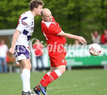 Fussball. Unterliga Ost. KAC 1909 gegen SG SAK Amateure. Daniel Barrazutti (KAC), Rafael Fabian Lerchster (SAK). Klagenfurt, 12.4.2014.
Foto: Kuess
---
pressefotos, pressefotografie, kuess, qs, qspictures, sport, bild, bilder, bilddatenbank