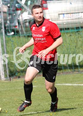 Fussball. Kaerntner Liga. Maria Saal gegen SV Feldkirchen/SV Oberglan. Martin Rauter Rauter (Maria Saal). Maria Saal, 12.4.2014.
Foto: Kuess
---
pressefotos, pressefotografie, kuess, qs, qspictures, sport, bild, bilder, bilddatenbank