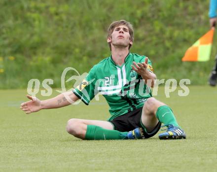 Fussball Unterliga Ost. Poggersdorf gegen St. Stefan/Lav. Juergen Simonitsch   (St. Stefan), Poggersdorf, am 13.4.2014.
Foto: Kuess
---
pressefotos, pressefotografie, kuess, qs, qspictures, sport, bild, bilder, bilddatenbank