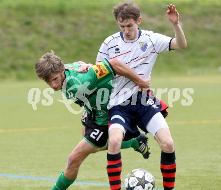 Fussball Unterliga Ost. Poggersdorf gegen St. Stefan/Lav.  Michael Huber, (Poggersdorf),  Juergen Simonitsch (St. Stefan), Poggersdorf, am 13.4.2014.
Foto: Kuess
---
pressefotos, pressefotografie, kuess, qs, qspictures, sport, bild, bilder, bilddatenbank