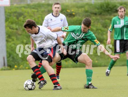 Fussball Unterliga Ost. Poggersdorf gegen St. Stefan/Lav. Stefan Rueckenbaum,  (Poggersdorf), Stephan Baumgartner (St. Stefan), Poggersdorf, am 13.4.2014.
Foto: Kuess
---
pressefotos, pressefotografie, kuess, qs, qspictures, sport, bild, bilder, bilddatenbank