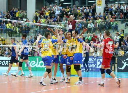 Volleyball Bundesliga. AVL Finalspiel. SK Aich/Dob gegen Hypo Tirol. Jubel (Aich). Bleiburg, 12.4.2014.
Foto: Kuess
---
pressefotos, pressefotografie, kuess, qs, qspictures, sport, bild, bilder, bilddatenbank