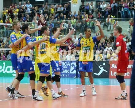 Volleyball Bundesliga. AVL Finalspiel. SK Aich/Dob gegen Hypo Tirol. Jubel (Aich). Bleiburg, 12.4.2014.
Foto: Kuess
---
pressefotos, pressefotografie, kuess, qs, qspictures, sport, bild, bilder, bilddatenbank