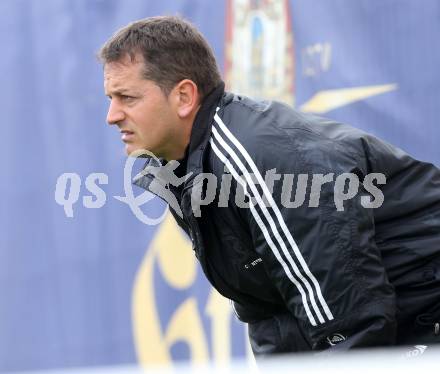 Fussball Unterliga Ost. Poggersdorf gegen St. Stefan/Lav.  Trainer Lucian Florin Orga (Poggersdorf), Poggersdorf, am 13.4.2014.
Foto: Kuess
---
pressefotos, pressefotografie, kuess, qs, qspictures, sport, bild, bilder, bilddatenbank