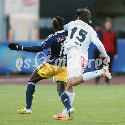 Fussball OEFB Cup. RZ Pellets WAC gegen FC Red Bull Salzburg. Nemanja Rnic,  (WAC), Sadio Mane (Salzburg). Wolfsberg, am 16.4.2014.
Foto: Kuess

---
pressefotos, pressefotografie, kuess, qs, qspictures, sport, bild, bilder, bilddatenbank