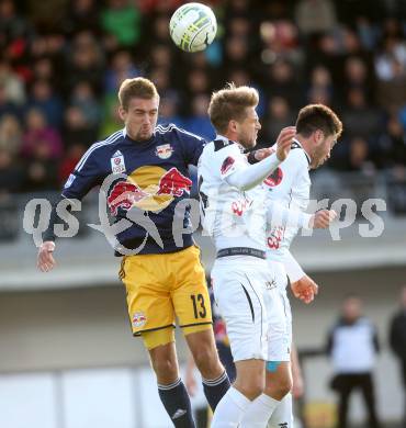 Fussball OEFB Cup. RZ Pellets WAC gegen FC Red Bull Salzburg. Boris Huettenbrenner, Roland Putsche,  (WAC), Stefan Ilsanker (Salzburg). Wolfsberg, am 16.4.2014.
Foto: Kuess

---
pressefotos, pressefotografie, kuess, qs, qspictures, sport, bild, bilder, bilddatenbank