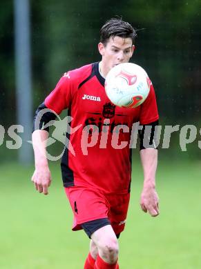 Fussball. 2. Klasse C. Krumpendorf gegen Weitensfeld.  Martin Buchacher (Weitensfeld). Krumpendorf, 20.4.2014.
Foto: Kuess
---
pressefotos, pressefotografie, kuess, qs, qspictures, sport, bild, bilder, bilddatenbank