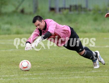 Fussball. 2. Klasse C. Krumpendorf gegen Weitensfeld. Anel Sandal (Krumpendorf). Krumpendorf, 20.4.2014.
Foto: Kuess
---
pressefotos, pressefotografie, kuess, qs, qspictures, sport, bild, bilder, bilddatenbank