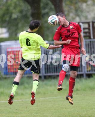 Fussball. 2. Klasse C. Krumpendorf gegen Weitensfeld. Daniel Haut (Krumpendorf), Harald Stark (Weitensfeld). Krumpendorf, 20.4.2014.
Foto: Kuess
---
pressefotos, pressefotografie, kuess, qs, qspictures, sport, bild, bilder, bilddatenbank