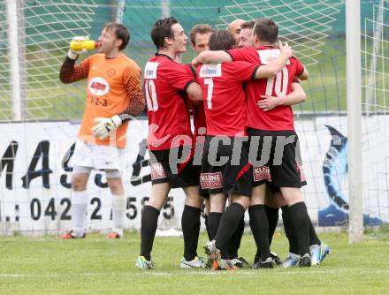 Fussball Kaerntner Liga. SG Annabichler Austria Amateure gegen Maria Saal.  Torjubel (Maria Saal). Annabichl am 21.4.2014.
Foto: Kuess
---
pressefotos, pressefotografie, kuess, qs, qspictures, sport, bild, bilder, bilddatenbank