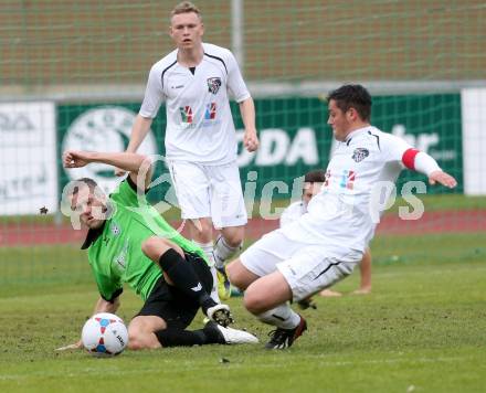 Fussball Regionalliga. RZ Pellets WAC gegen Pasching. Angelo Darmann,  (WAC), Mark Prettenthaler (Pasching). Wolfsberg, am 20.4.2014.
Foto: Kuess
---
pressefotos, pressefotografie, kuess, qs, qspictures, sport, bild, bilder, bilddatenbank