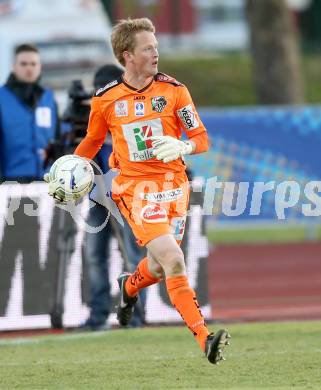 Fussball OEFB Cup. RZ Pellets WAC gegen FC Red Bull Salzburg. Christian Dobnik (WAC). Wolfsberg, am 16.4.2014.
Foto: Kuess

---
pressefotos, pressefotografie, kuess, qs, qspictures, sport, bild, bilder, bilddatenbank