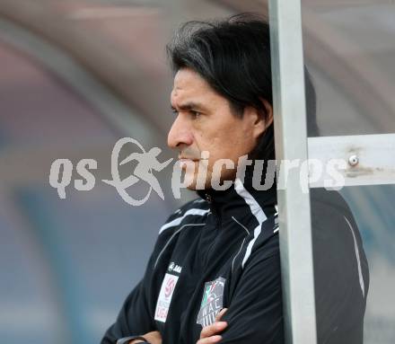 Fussball Regionalliga. RZ Pellets WAC gegen Pasching. Trainer Carlos Chaile (WAC). Wolfsberg, am 20.4.2014.
Foto: Kuess
---
pressefotos, pressefotografie, kuess, qs, qspictures, sport, bild, bilder, bilddatenbank